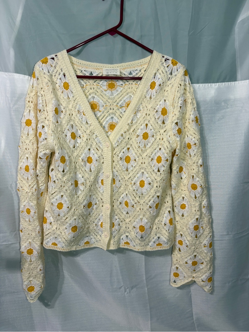 Cream Crochet Daisy Cardigan with Yellow Centers